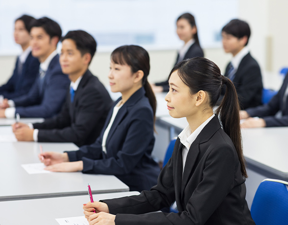 お仕事前の研修制度を実施 安心したサポートサービス